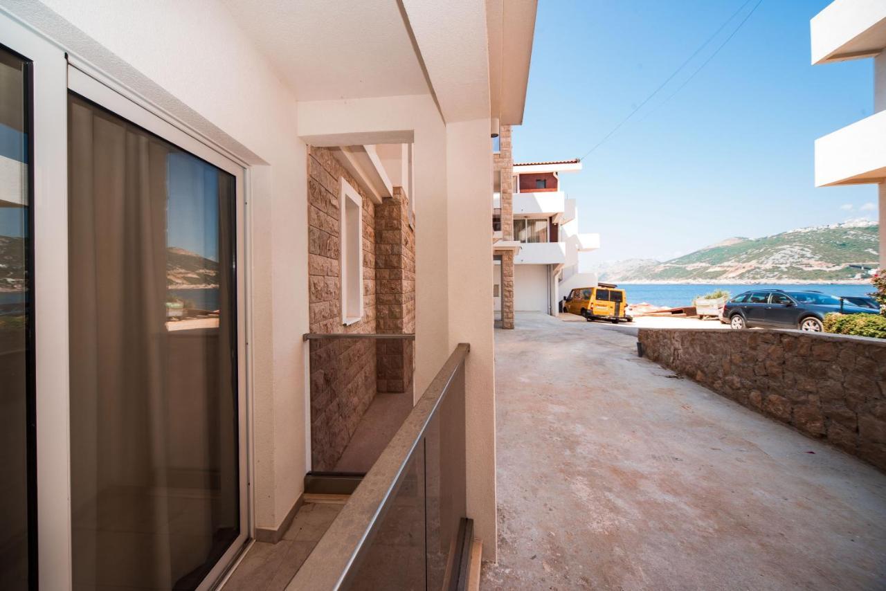 David Lux Beach Rooms Добра Вода Екстер'єр фото